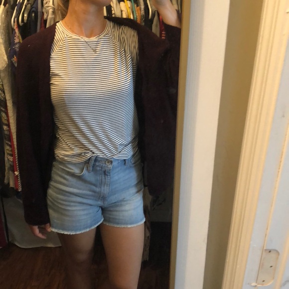 Brandy Melville Shrug - Picture 4 of 6